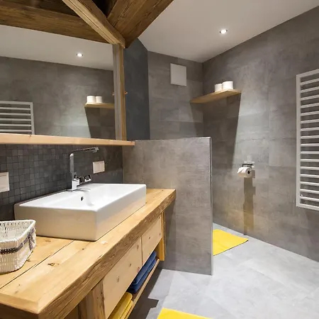 Gipfelhaus Gerlitzen Hotel Arriach