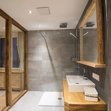 Hotel Gipfelhaus Gerlitzen *